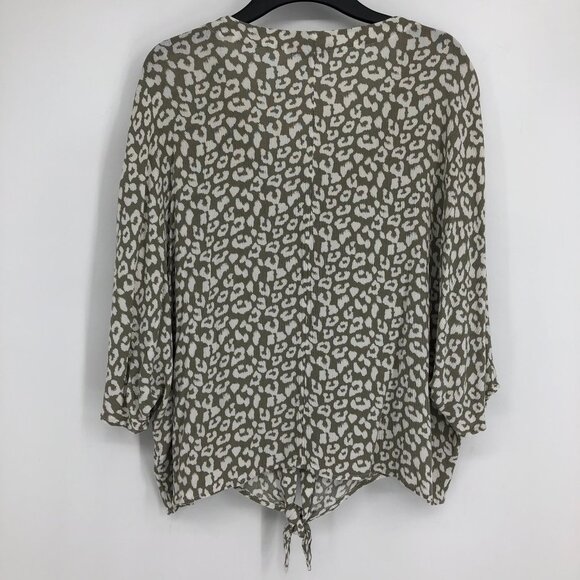 George Women's Grey abstract pattern Button $ Tie Front Dolman Blouse Size XL - Picture 3 of 16